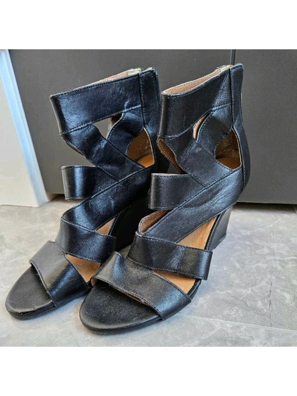 Size 7.5 Aldo Wedge Black Heels